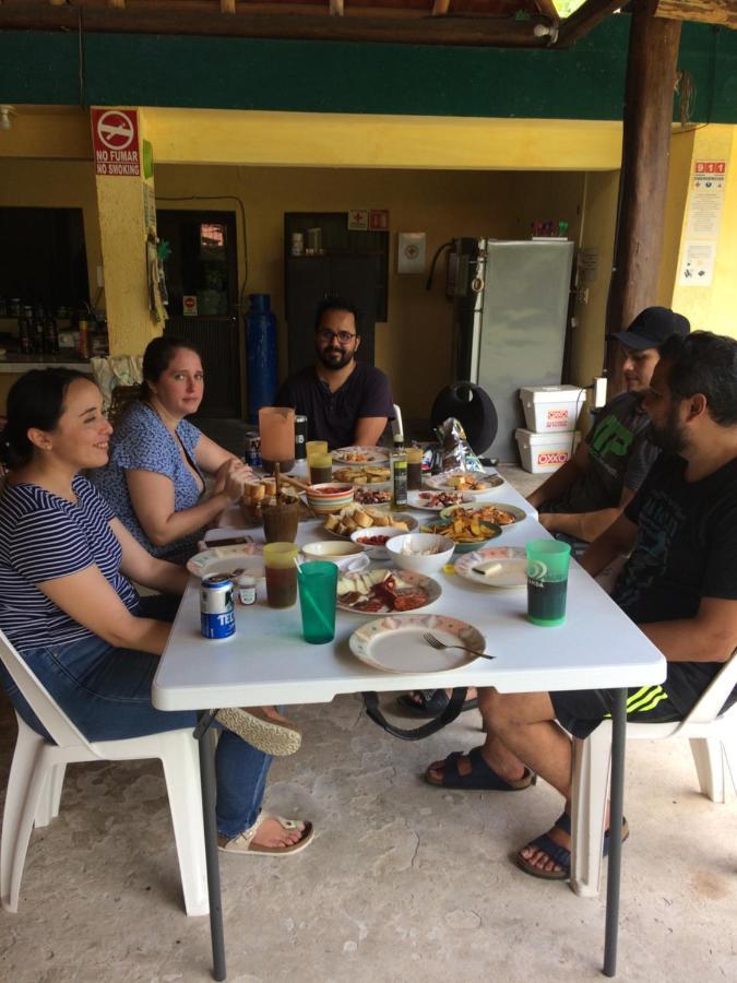 Amigos Hostel كوزوميل المظهر الخارجي الصورة