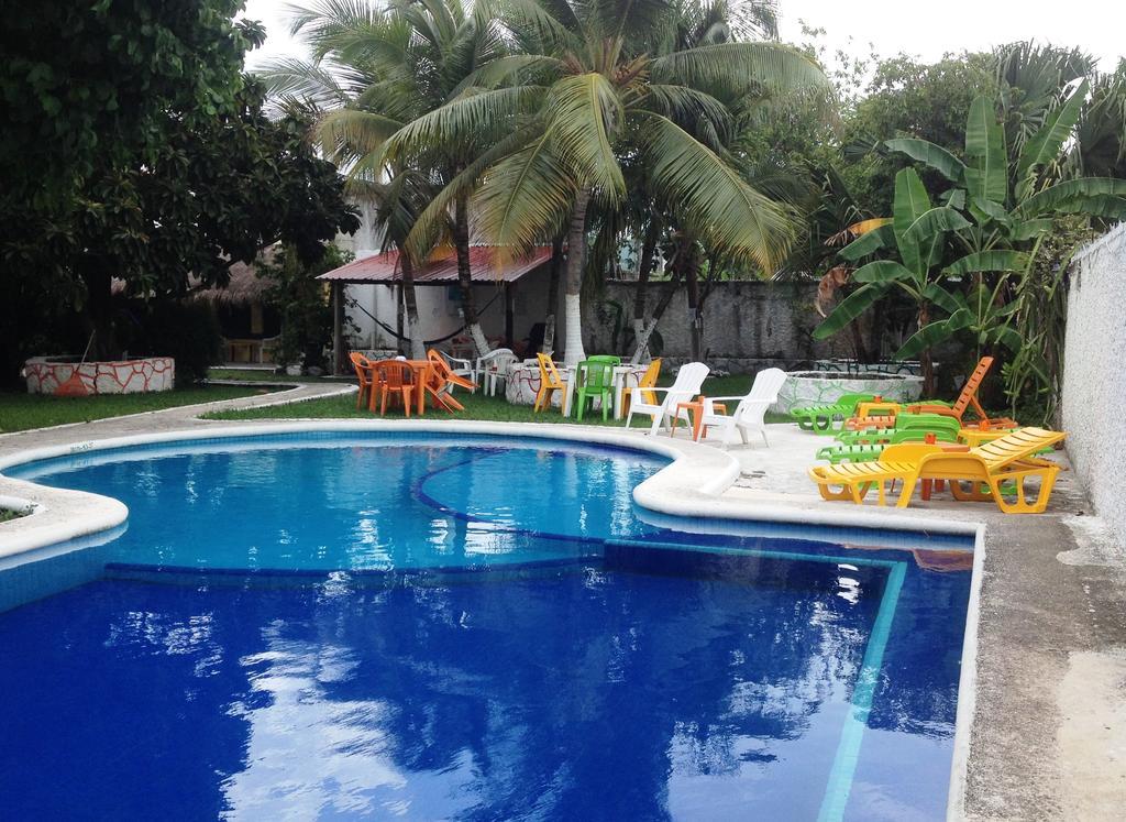 Amigos Hostel كوزوميل المظهر الخارجي الصورة