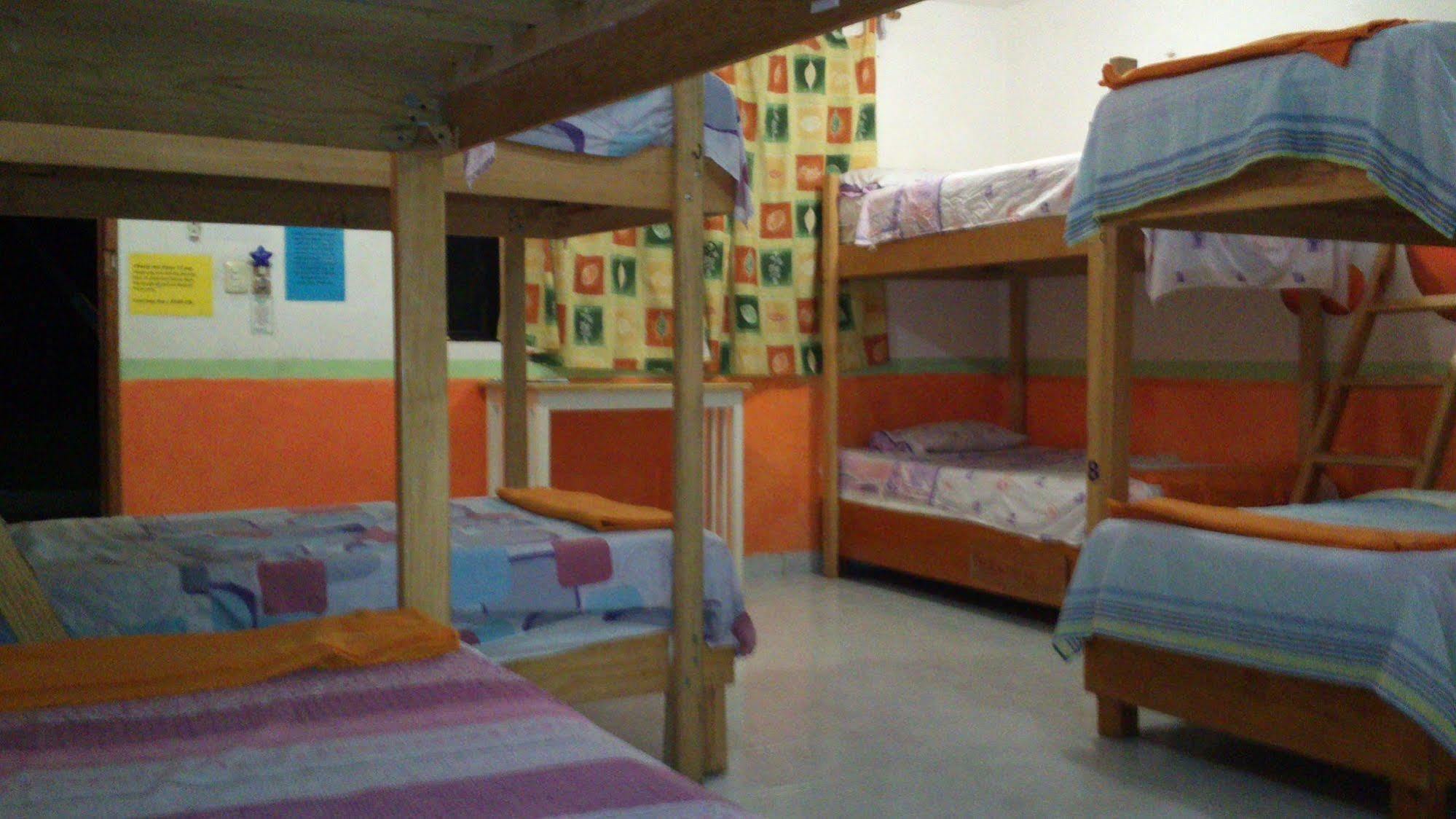 Amigos Hostel كوزوميل المظهر الخارجي الصورة
